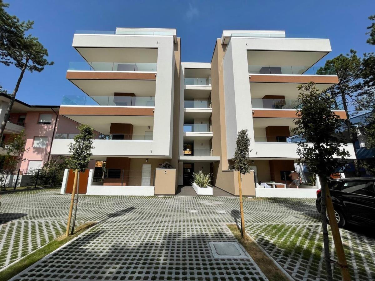 Iris Suite Бибионе Экстерьер фото
