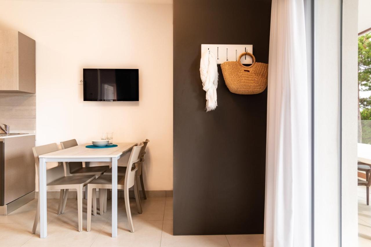 Iris Suite Бибионе Экстерьер фото