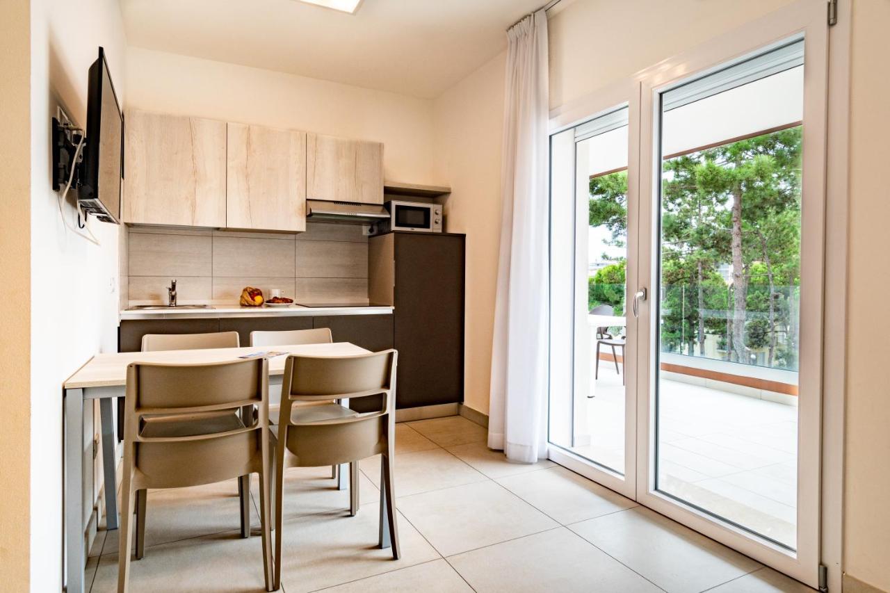 Iris Suite Бибионе Экстерьер фото