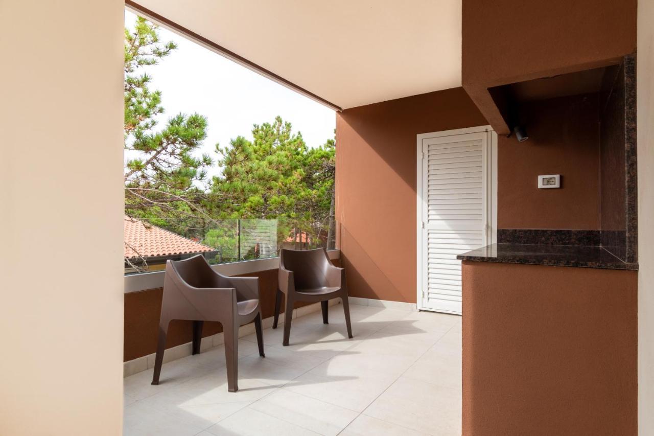 Iris Suite Бибионе Экстерьер фото